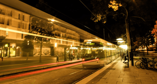 Nantes tram nuit | Image d'illustration (Adobe Stock - Fabrizio Neitzke)